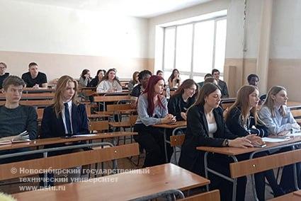 "Культура ораторской речи. Поэзия и мир"