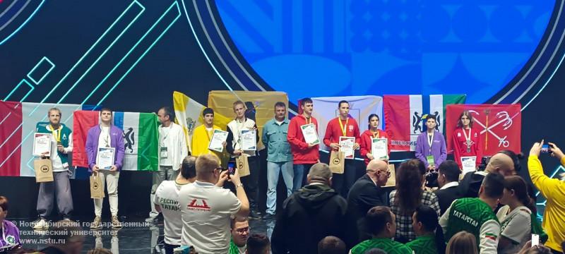 Наши резчики по дереву на Национальном чемпионате «Абилимпикс» 2025