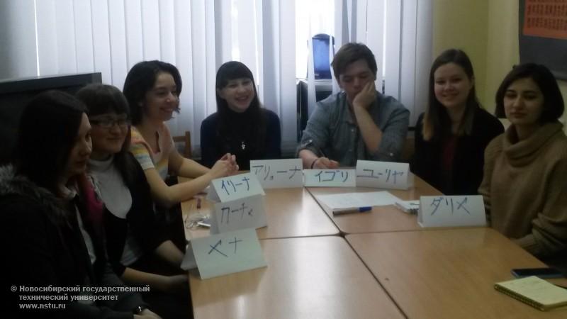студенты кафедры МОиР, изучающие японский язык