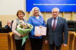 Вручение диплома доктора технических наук Рождественской Ладе Николаевне 